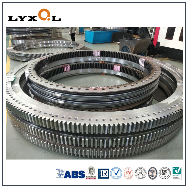 Excellent Double Row Ball Slewing Bearing with external gear